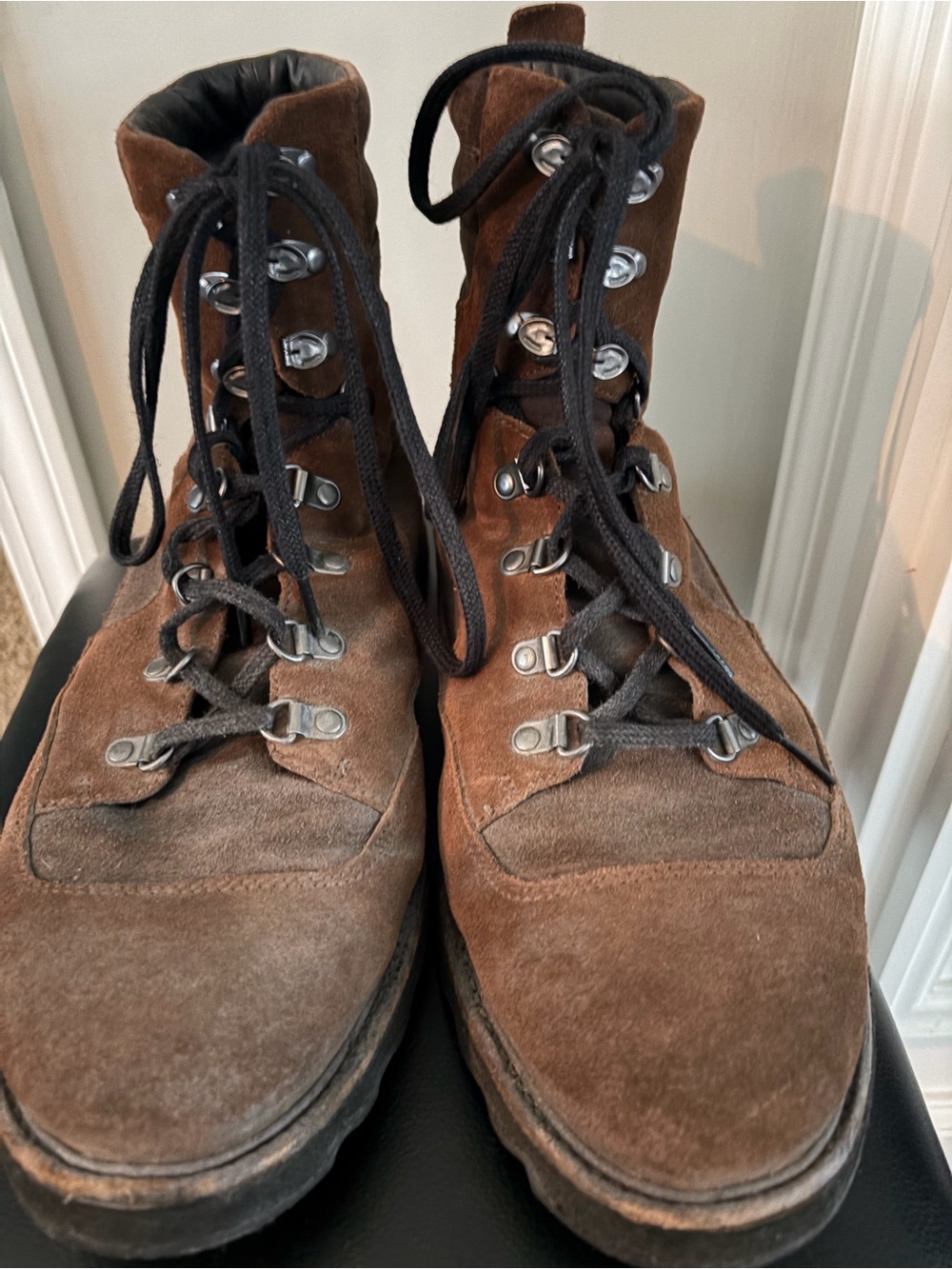 Men Suede Sorel Hiking Boots, size 11